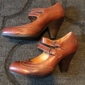 Born Davina Mary Jane